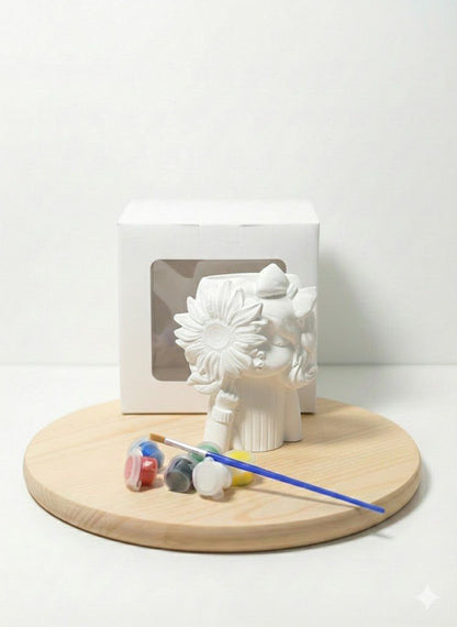 Sessiz Çiçek Kız + 6 Renk Boya + 2 Fırça